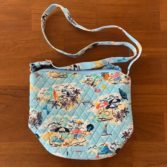 Vera Bradley Women’s Outlet Cotton Bucket Crossbody - Beach Treasures design - Picture 3 of 8